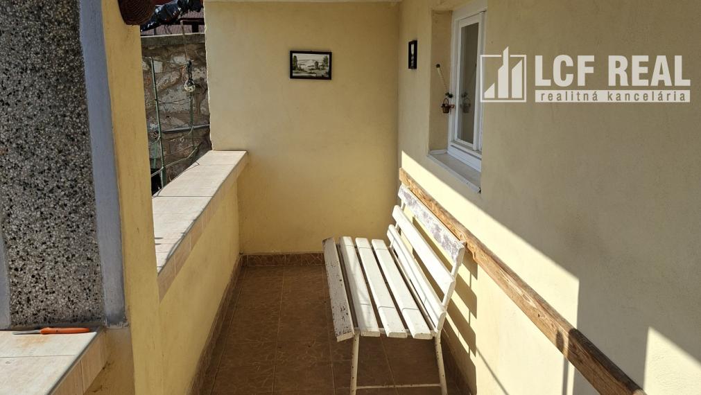 RD s hospodárskou budovou a garážou, Jablonov nad Turňou