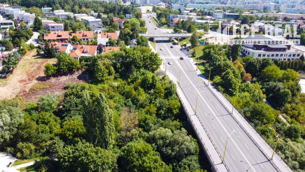 Pozemok o výmere 1 130 m2, Košice - Západ