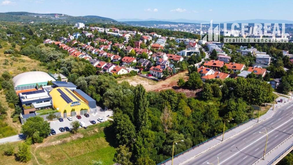 Pozemok o výmere 1 130 m2, Košice - Západ