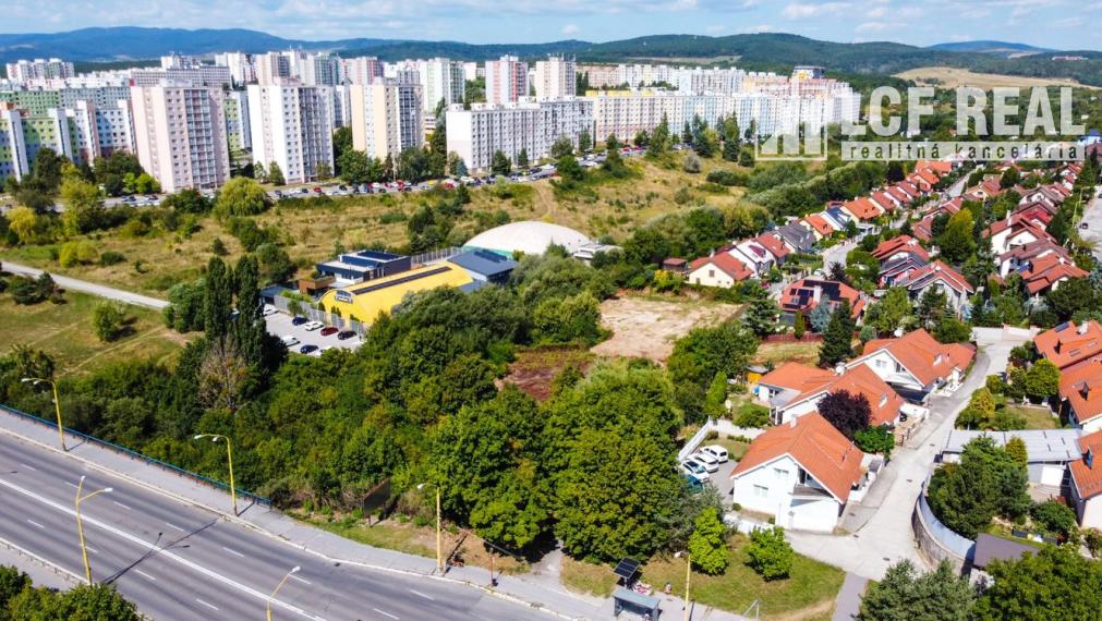 Pozemok o výmere 1 130 m2, Košice - Západ