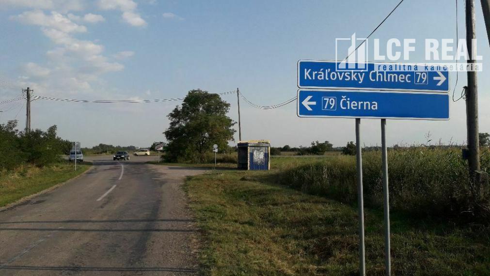 Veľký stavebný pozemok 3501 m2, Bačka