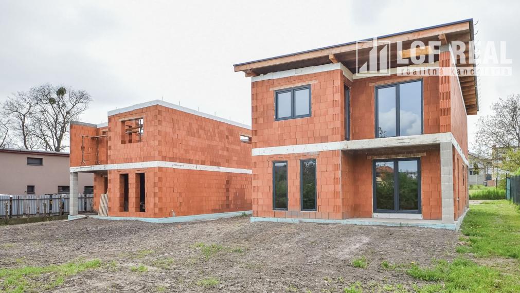 NOVOSTAVBA RODINNÉHO DOMU, SOKOĽANY