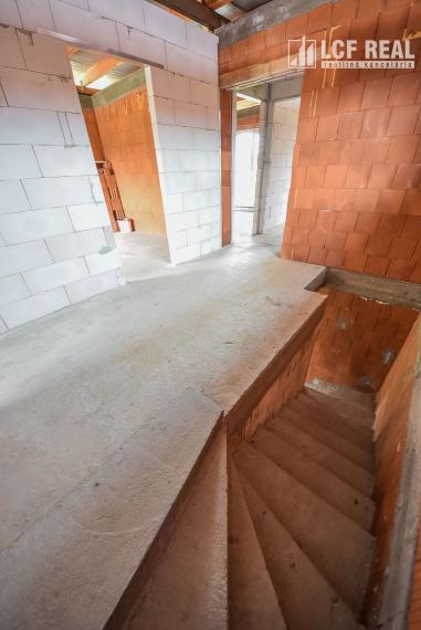 NOVOSTAVBA RODINNÉHO DOMU, SOKOĽANY