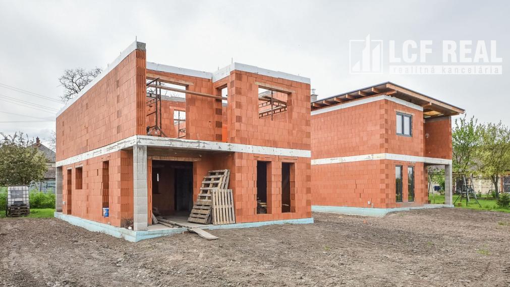 NOVOSTAVBA RODINNÉHO DOMU, SOKOĽANY