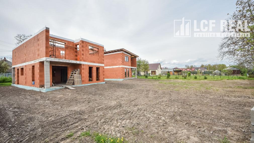 NOVOSTAVBA RODINNÉHO DOMU, SOKOĽANY