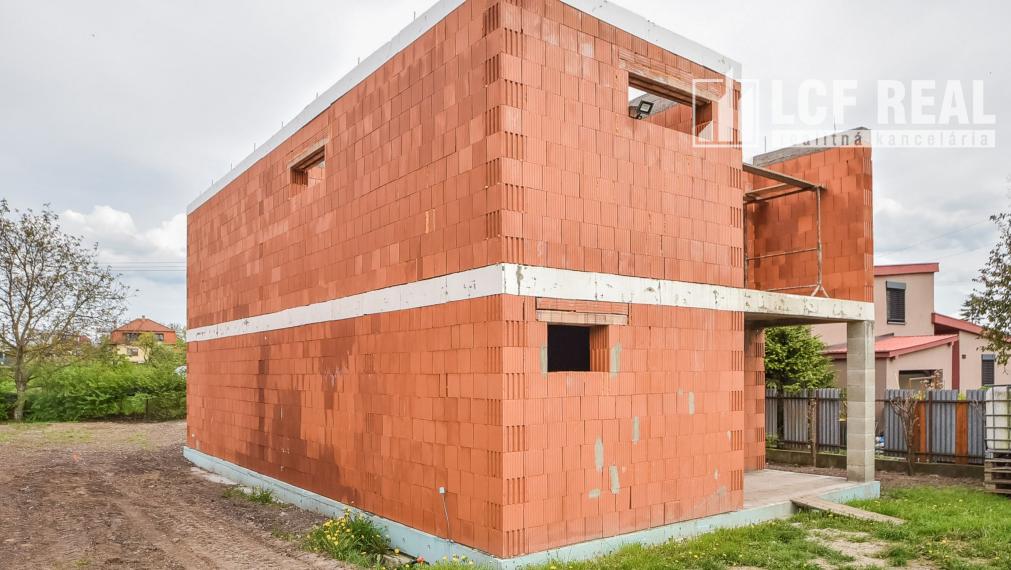 NOVOSTAVBA RODINNÉHO DOMU, SOKOĽANY