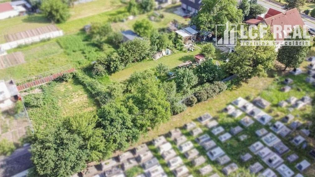 RODINNÝ DOM S VEĽKÝM POZEMKOM, UL. HLAVNÁ, VALALIKY