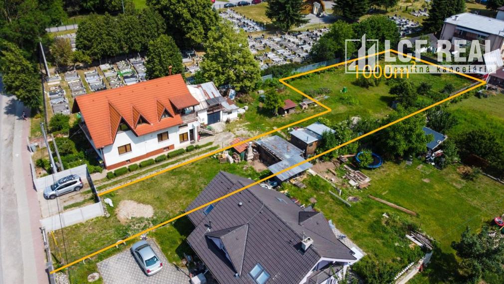 VEĽKÝ STAVEBNÝ POZEMKOM, UL. HLAVNÁ, VALALIKY