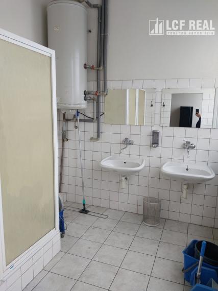 Predaj výrobno-skladovej budovy, Areál U.S. Steel Košice