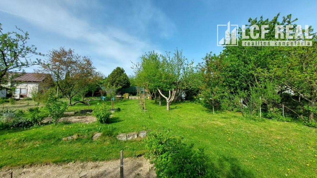 RODIACA ZÁHRADA S PEKNÝM VÝHĽADOM, KOŠICKÁ NOVÁ VES