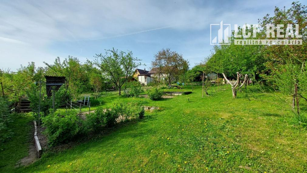 RODIACA ZÁHRADA S PEKNÝM VÝHĽADOM, KOŠICKÁ NOVÁ VES