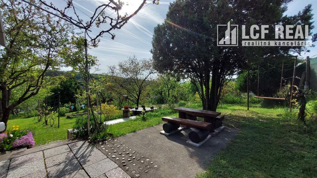 RODIACA ZÁHRADA S PEKNÝM VÝHĽADOM, KOŠICKÁ NOVÁ VES