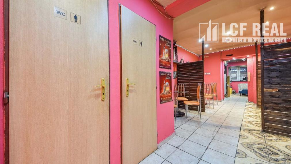 ZABEHNUTÁ PIZZERIA S KEBABOM, VEĽKÁ IDA  