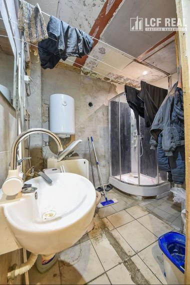 ZABEHNUTÁ PIZZERIA S KEBABOM, VEĽKÁ IDA  