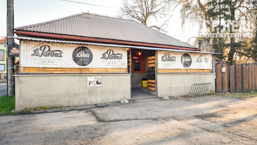 ZABEHNUTÁ PIZZERIA S KEBABOM, VEĽKÁ IDA  