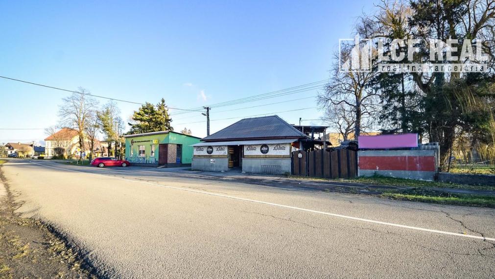 ZABEHNUTÁ PIZZERIA S KEBABOM, VEĽKÁ IDA  