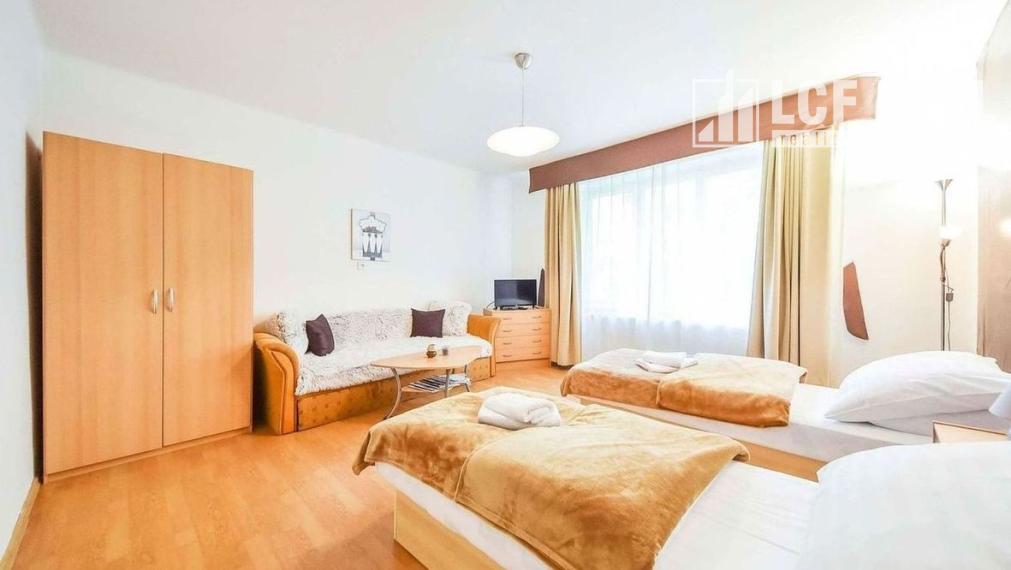 PENZIÓN S BUDOVAMI A VEĽKÝM POZEMKOM, SOMOTOR