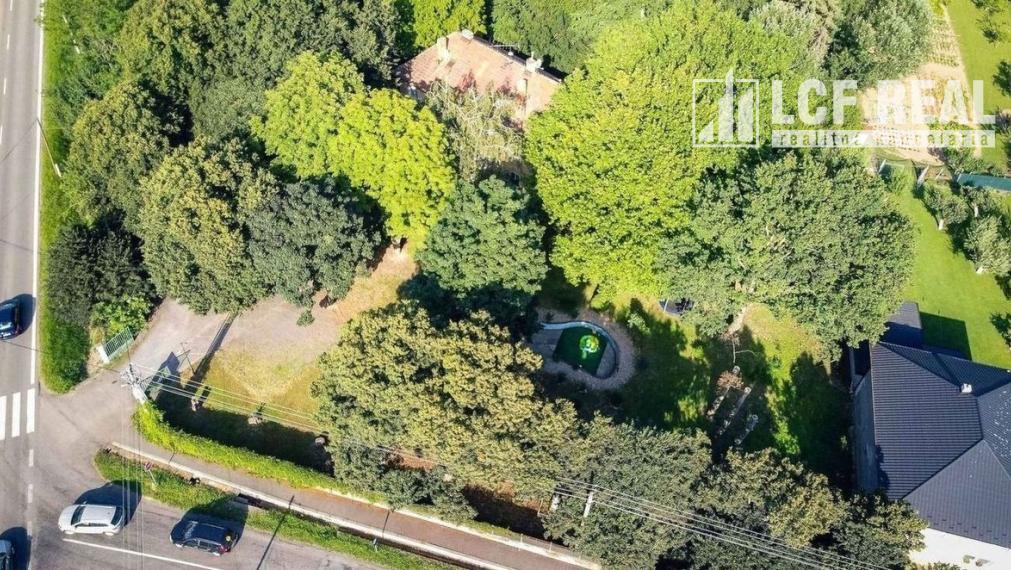 PENZIÓN S BUDOVAMI A VEĽKÝM POZEMKOM, SOMOTOR