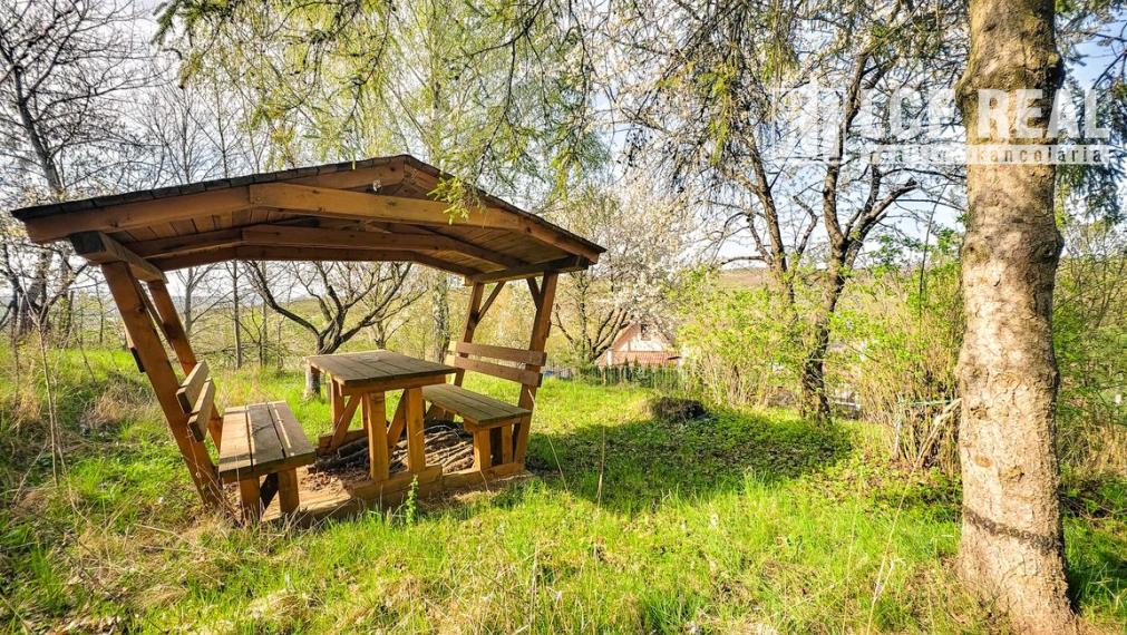 ZÁHRADNY POZEMOK S KRÁSNYM VÝHĽADOM, BYSTER