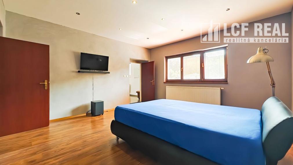 3-IZB. VEĽKÝ LOFTOVÝ BYT S GALÉRIOU, KOŠICE - MYSLAVA