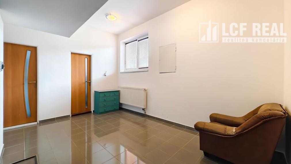 3-IZB. VEĽKÝ LOFTOVÝ BYT S GALÉRIOU, KOŠICE - MYSLAVA