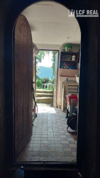 ZÁHRADNA CHATA S VINICOU, JABLONOV NAD TURŇOU