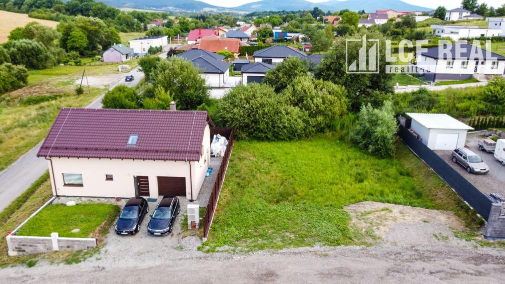 IDEÁLNY STAVEBNÝ POZEMOK, ĎURĎOŠÍK