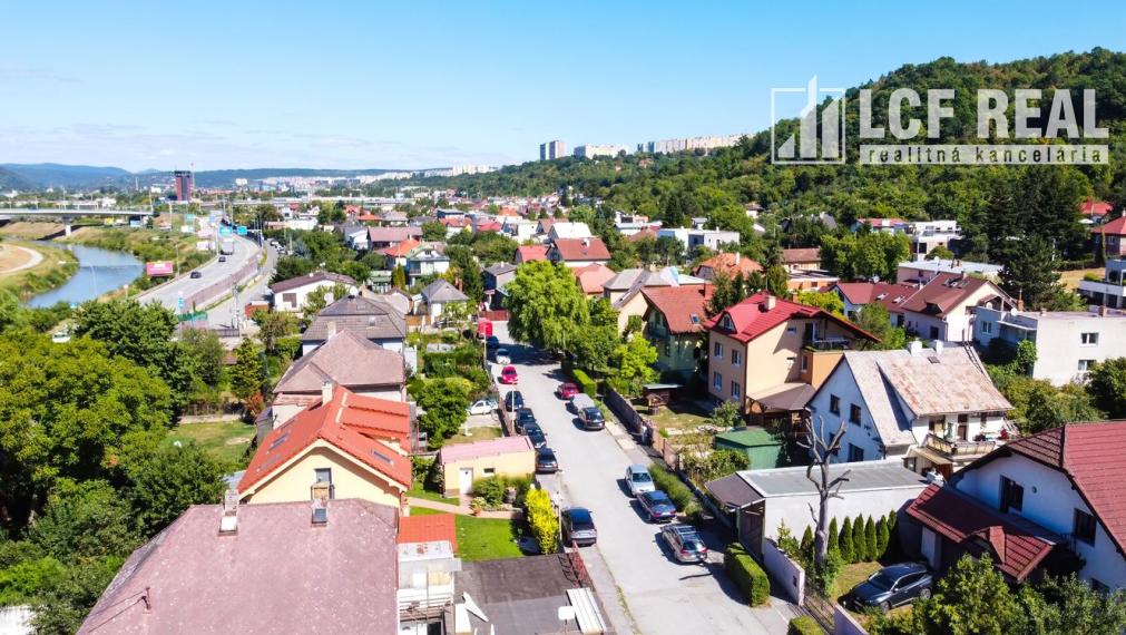 RD s GARÁŽOU a SKLADOM, KOŠICE-VYŠNÉ OPÁTSKE