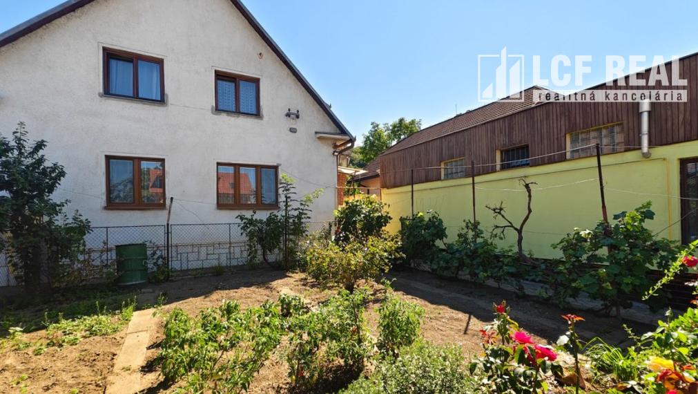 RD s GARÁŽOU a SKLADOM, KOŠICE-VYŠNÉ OPÁTSKE