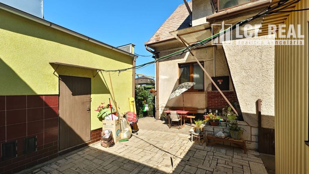 RD s GARÁŽOU a SKLADOM, KOŠICE-VYŠNÉ OPÁTSKE