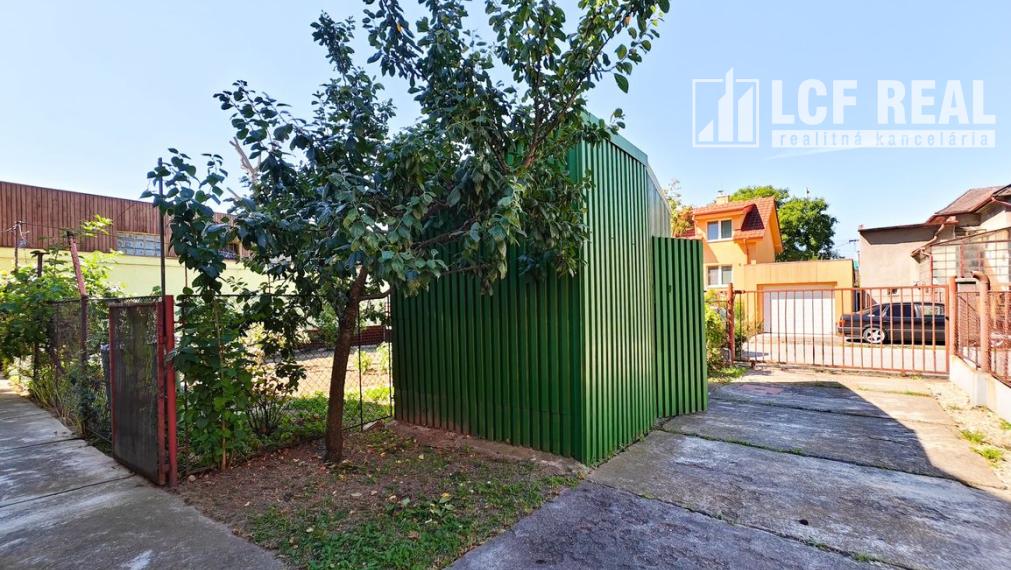 RD s GARÁŽOU a SKLADOM, KOŠICE-VYŠNÉ OPÁTSKE