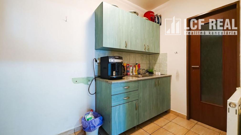 KANCELÁRSKE PRIESTORY 72m2, ul. MYSLAVSKÁ, KOŠICE-MYSLAVA