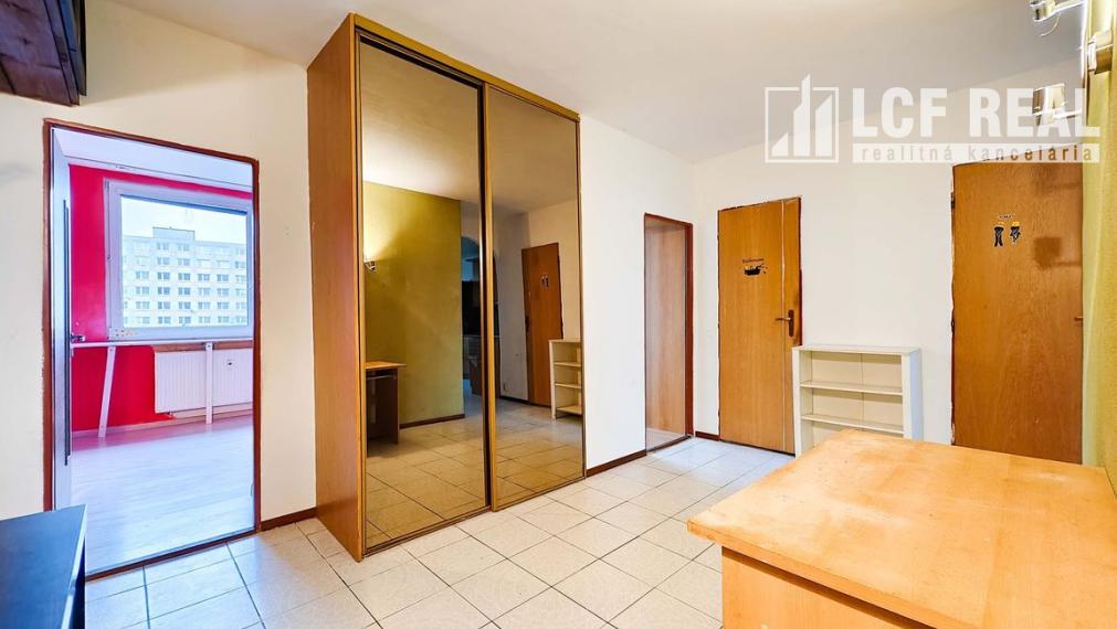 3-IZB. BYT s LOGGIOU, ADLEROVA ul., KOŠICE-FURČA