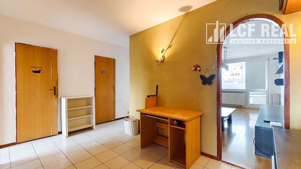 3-IZB. BYT s LOGGIOU, ADLEROVA ul., KOŠICE-FURČA