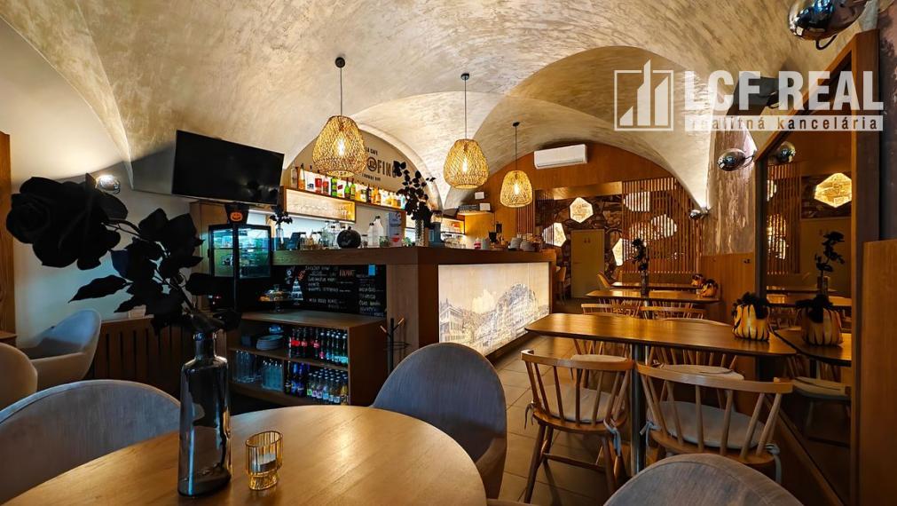 Luxusná zabehnutá kaviareň ul. Hlavná, Košice - Staré Mesto 