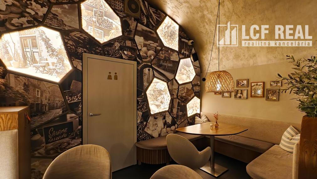 Luxusná zabehnutá kaviareň ul. Hlavná, Košice - Staré Mesto 