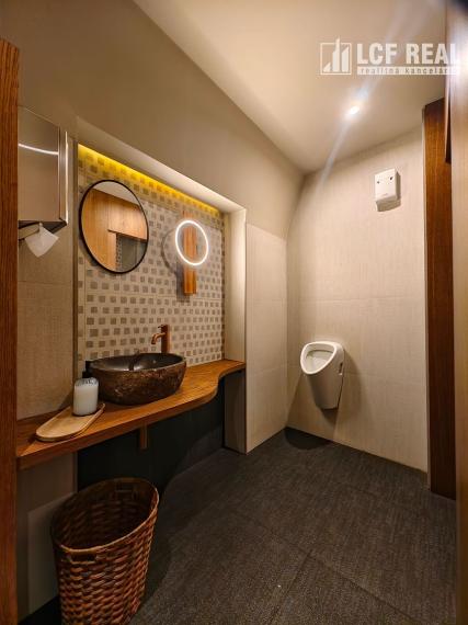 Luxusná zabehnutá kaviareň ul. Hlavná, Košice - Staré Mesto 