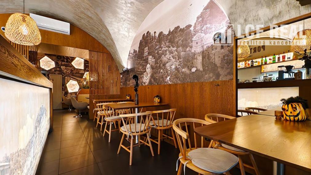 Luxusná zabehnutá kaviareň ul. Hlavná, Košice - Staré Mesto 