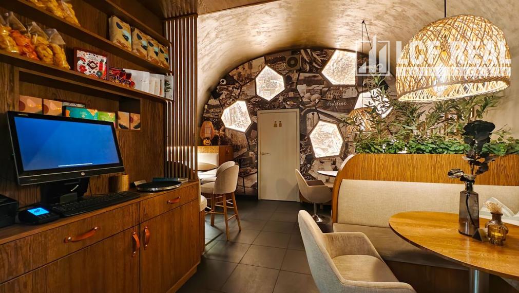 Luxusná zabehnutá kaviareň ul. Hlavná, Košice - Staré Mesto 