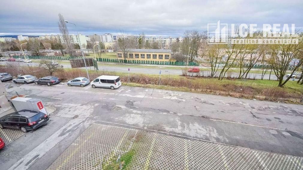 1,5-IZB. BYT SO ZARIADENÍM, KOŠICE – ZÁPAD