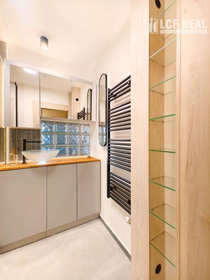 3-izb. zariadený byt po kompl. rekonštr. s loggiou, Košice-Juh