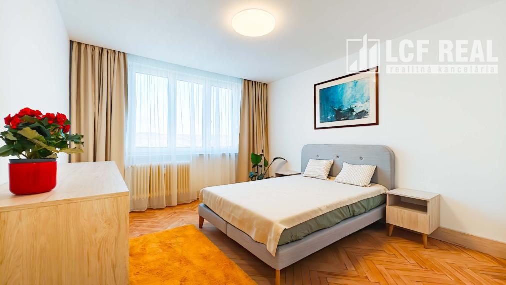 3-izb. zariadený byt po kompl. rekonštr. s loggiou, Košice-Juh