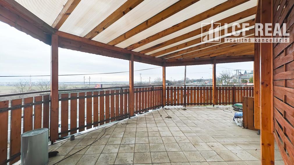 Na predaj polyfunkčná budova na podnikanie, Košice-Pereš