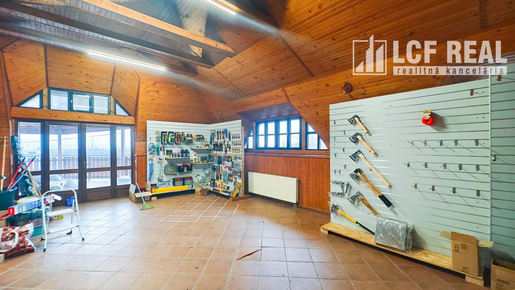 Na predaj polyfunkčná budova na podnikanie, Košice-Pereš