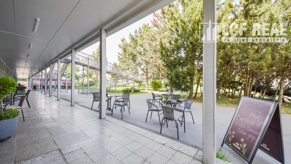 Odstúpenie kaviarne so zaujímavou koncepciou, Košice – Furča