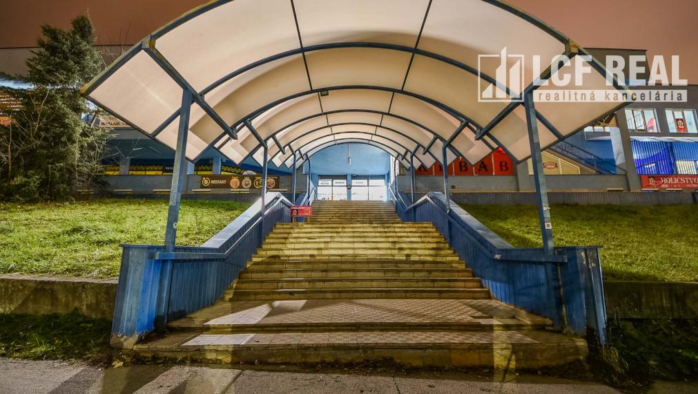 Zabehnutá kaviareň s dobrou koncepciou, Košice – KVP