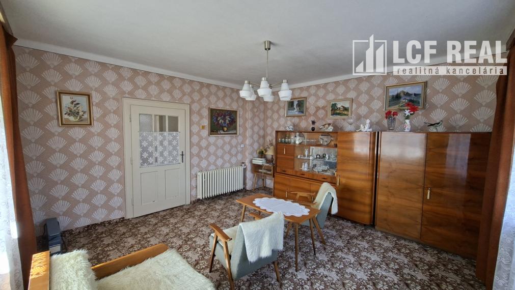 RD s hospodárskou budovou a garážou, Jablonov nad Turňou