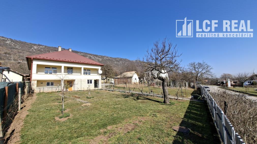 RD s hospodárskou budovou a garážou, Jablonov nad Turňou