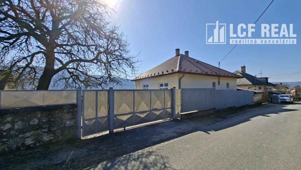 RD s hospodárskou budovou a garážou, Jablonov nad Turňou