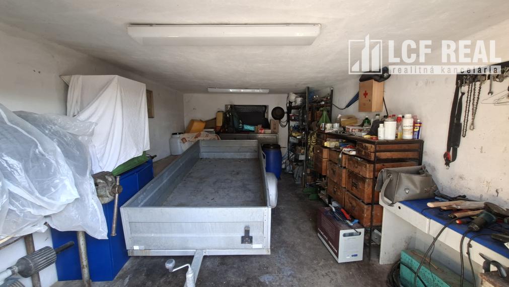 RD s hospodárskou budovou a garážou, Jablonov nad Turňou